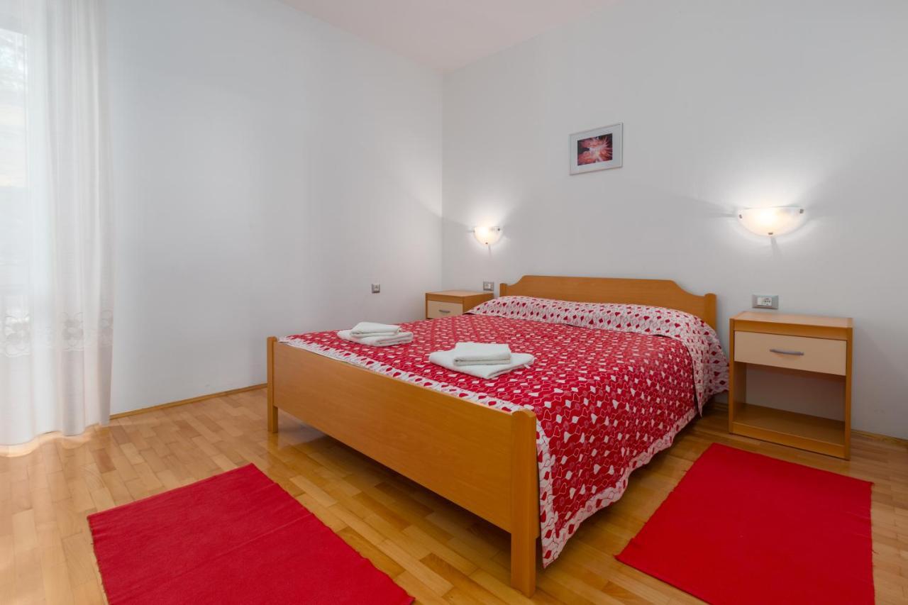 Apartments Maria Porec Exterior photo