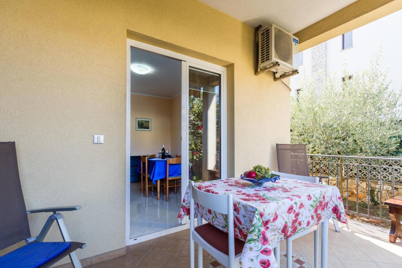 Apartments Maria Porec Exterior photo