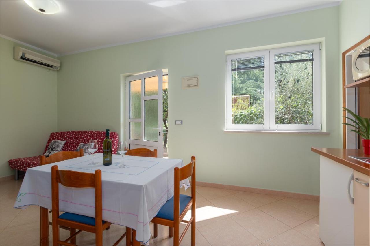 Apartments Maria Porec Exterior photo