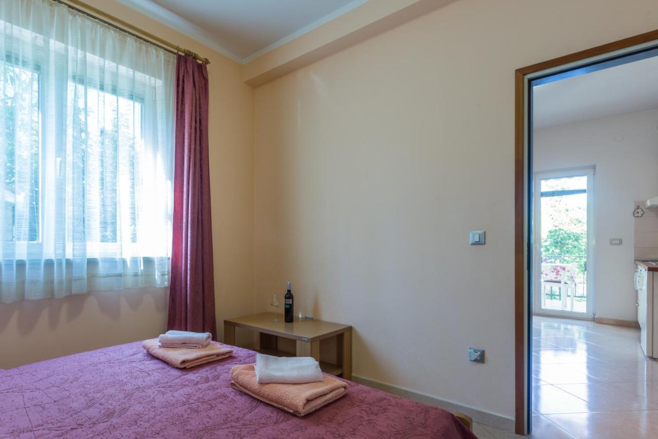 Apartments Maria Porec Exterior photo