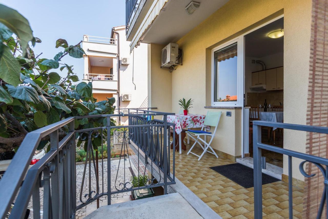 Apartments Maria Porec Exterior photo