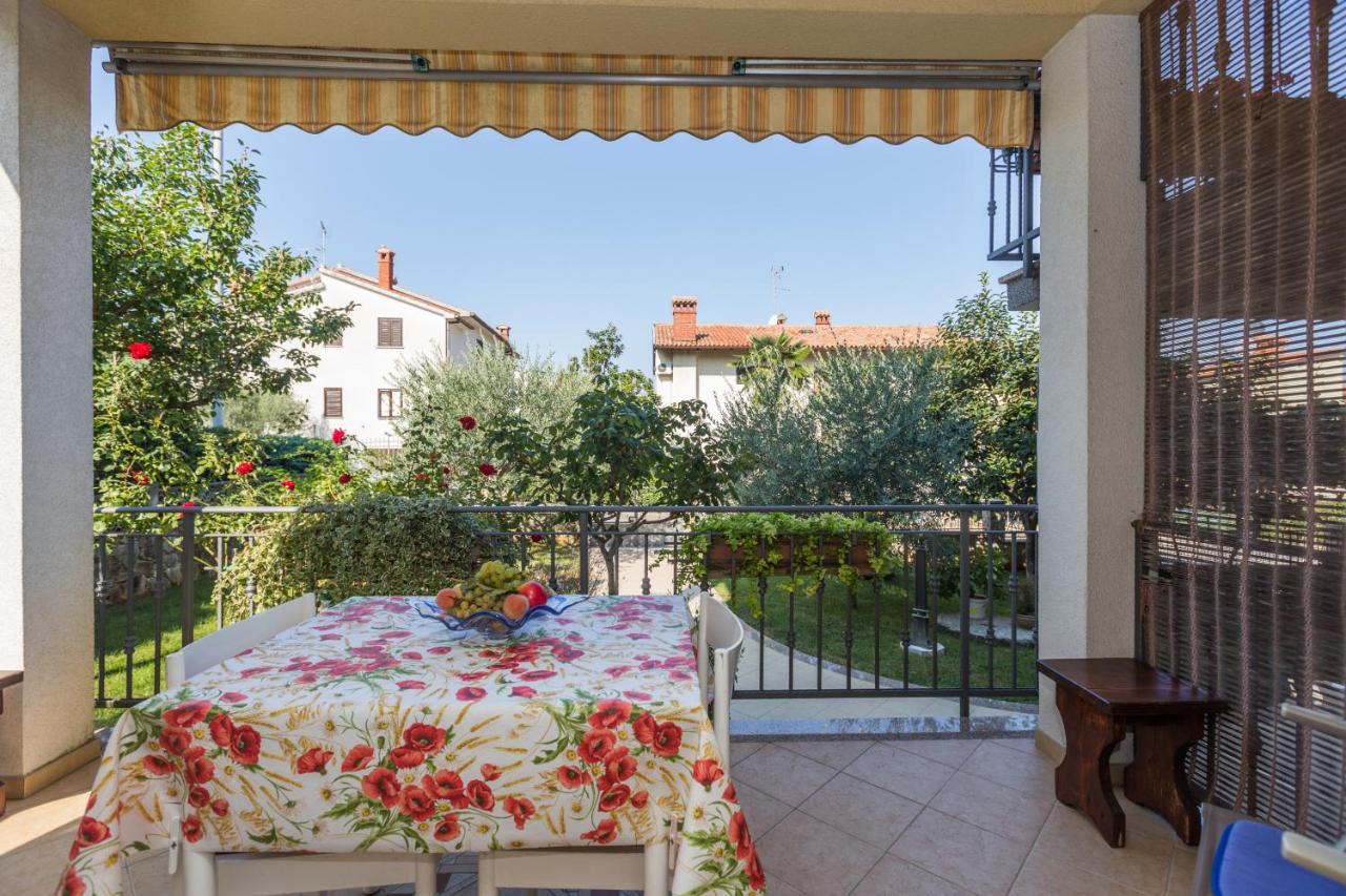 Apartments Maria Porec Exterior photo
