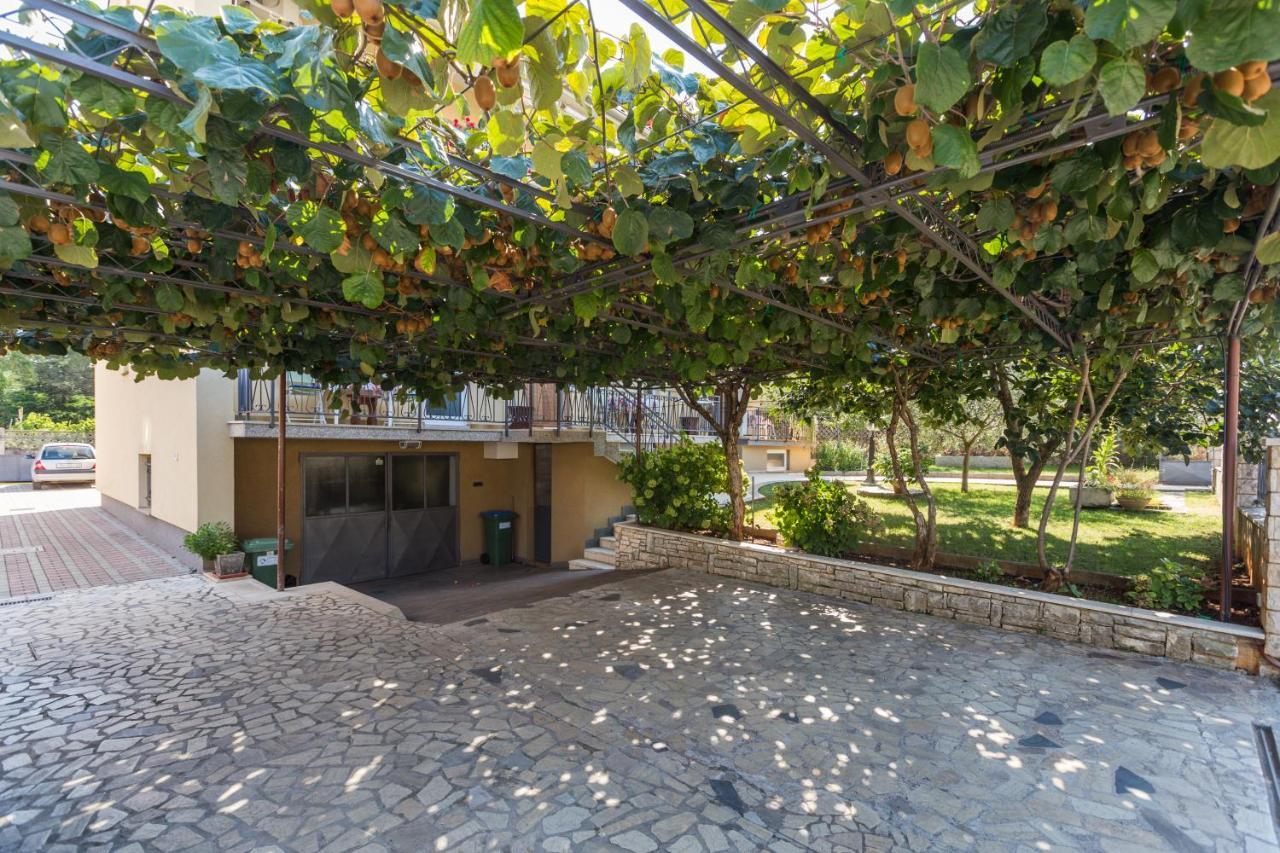 Apartments Maria Porec Exterior photo